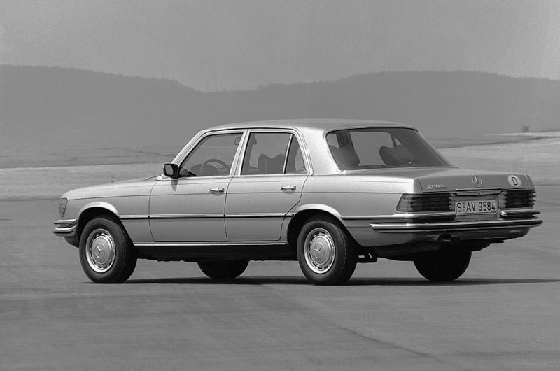 Mercedes-Benz 116-series S-Class (cont.) Bringing up the rear, 1. Tucker Torpedo (1948), Tucker Torpedo (cont.), 2. Volkswagen Beetle (1945-2003), Volkswagen Beetle (cont.), 3. Chevrolet Bel Air Mk2 (1955-’57), Chevrolet Bel Air Mk2 (cont.), 4. Facel Vega HK500 (1959-’62), Facel Vega HK500 (cont.), 5. Cadillac Eldorado Mk4 (1959-’60), Cadillac Eldorado Mk4 (cont.), 6. Chevrolet El Camino Mk1 (1959-’60), Chevrolet El Camino Mk1 (cont.), 7. Lincoln Continental Mk3 Convertible (1959-’60), Lincoln Continental Mk3 Convertible (cont.), 8. Chevrolet Corvette C1 (1953-’62), Chevrolet Corvette C1 (cont.), 9. Dodge Polara Mk1 (1960-’61), Dodge Polara Mk1 (cont.), 10. Plymouth Valiant Mk1 (1960-’62), Plymouth Valiant Mk1 (cont.), 11. Ford Cortina Mk1 (1962-’66), Ford Cortina Mk1 (cont.), 12. Rover P6 (1963-’77), Rover P6 (cont.), 13. Ford Mustang Mk1 (1964-’73), Ford Mustang Mk1 (cont.), 14. Mazda Cosmo 110S (1967-’72), Mazda Cosmo 110S (cont.), 15. Mercury Cougar Mk1 (1967-’70), Mercury Cougar Mk1 (cont.), 16. Range Rover Mk1 (1969-’94), Range Rover Mk1 (cont.), 17. Dodge Charger Mk2 (1968-’70), Dodge Charger Mk2 (cont.), 18. Ford Cortina Mk3 (1969-’76), Ford Cortina Mk3 (cont.), 19. Hillman Avenger Mk1 (1970-’79), Hillman Avenger Mk1 (cont.), 20. Vauxhall Firenza (1971-’75), Vauxhall Firenza (cont.), 21. Mercedes-Benz 116-series S-Class (1972-’80), Mercedes-Benz 116-series S-Class (cont.), 22. Lancia Stratos (1973-’78), Lancia Stratos (cont.), 23. Lamborghini Countach (1974-’90), Lamborghini Countach (cont.), 24. Maserati Khamsin (1974-’82), Maserati Khamsin (cont.), 25. Pontiac Firebird Trans Am Mk2 (1970-’81), Pontiac Firebird Trans Am Mk2 (cont.), 26. Porsche 911 (1974-’89), Porsche 911 (cont.), 27. Ferrari Testarossa (1984-’91), Ferrari Testarossa (cont.), 28. Maserati 3200GT (1998-2002), Maserati 3200GT (cont.), 29. BMW Z8 (1998-2003), BMW Z8 (cont.)