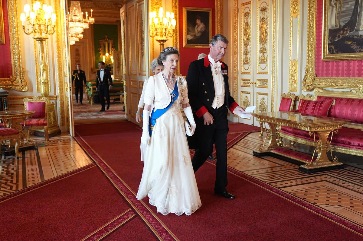 A Peek Inside the Royal Family’s Luxurious French State Banquet