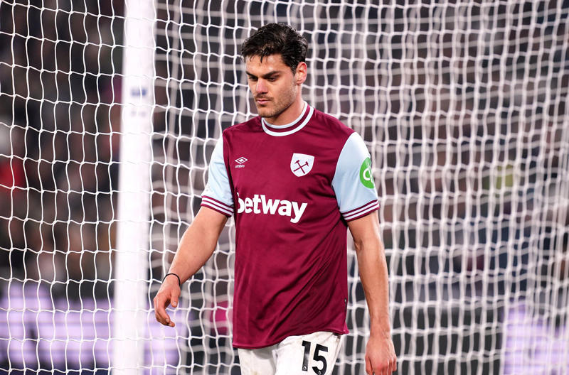 Latest transfer news headlines, Man Utd in talks over double midfielder deal, Tottenham still hopeful over Gibbs-White, Arsenal to make Eze bid, Madueke set for Arsenal medical, Gyokeres to Arsenal deal 'absolutely on', Maresca confirms Madueke deal, Arsenal eye Eze alternative, Newcastle sign Elanga, Gyokeres due back at Sporting, Real sell one more, Real considering huge bid for Liverpool star, Petrovic deal agreed, Woltemade offer knocked back, Liverpool considering Gordon, Bayern make Diaz offer, Liverpool to open Ekitike talks, Benfica want 50% of Felix, Antony nearing Man Utd exit, Bissouma to Fener?, United ready to gazump Gala, Jackson not untouchable, Propper set for Twente return, Rohl set for stunning Sheff Wednesday comeback, Aubameyang in line for Marseille return, Rodrygo to Arsenal update, Munoz 'open' to Crystal Palace exit, Madueke medical, Chelsea in advanced talks for £25m deal, Gibbs-White to Tottenham twist, Kudus explains Spurs decision, Will Noni Madueke play in Club World Cup final?, Crystal Palace seal Borna Sosa deal, Wissa bid rejected, Spurs remain interested, DONE DEAL, Rashford to Barcelona latest, Rodrygo asking price, Jackson could leave Chelsea, Henderson to join Brentford, Why Arsenal want Madueke, Romero decision, Kudus shirt number, Arsenal to sign Madueke, Trossard agrees terms, Gibbs-White medical today, Madueke set for Arsenal medical, Tottenham sign Kudus, Madueke to Arsenal, here we go!, Spurs announce Kudus, Luton land Wells, Barcelona set Casado price, Fishel leaves Chelsea, Real agree Carreras deal, Exeter loan Palace keeper, Sainz set for Porto, Cresswell signs for Stoke, ICYMI: Arsenal set to smash women's world-record transfer fee, Forest table Wissa offer amid Spurs interest, Elliot 'certain' to leave Liverpool his summer, Konate Real's top target, Brighton could sell Ferguson, Arsenal dealt blow in Rodrygo pursuit, Gibbs-White having Spurs medical tomorrow, Arsenal break world record for Liverpool's Smith, DONE DEAL, Barca not fully sold on Rashford, Ronaldo wants Rudiger at Al Nassr, Dalot gets United No 2 shirt, Gibbs-White to Spurs 'accelerating quickly', City youngster joins Leverkusen, Arsenal fans start #NoToMadueke petition, De Zerbi wants Auba Marseille return, Penders set for Strasbourg loan, Spurs turn attention to Gibbs-White, Arsenal handed new Rodrygo boost, Arsenal to make contact for Eze deal, Petrovic agreement close, Mosquera 'future in limbo', Rodrygo told Real Madrid exit is likely, Cunha reveals pride at Man Utd shirt number decision, Benfica eye Joao Felix return, Arteta and Berta react to Norgaard transfer, Norgaard reveals Raya talks, Man United reveal plan for new signing, Arsenal confirm Norgaard signing, DONE DEAL, Tottenham get surprise Mohammed Kudus boost, Gyokeres twist, Henderson statement, DONE DEAL, New Arsenal signings train, Chelsea prize money, Henderson leaves Ajax, Roma target Mavropanos, Parma target Arsenal midfielder