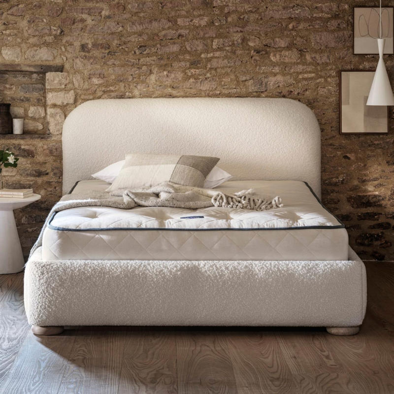 How to choose the best mattress, Material, Types of mattress: the pros and cons, Pocket sprung, Memory foam, What is the best way to clean a mattress?, Which mattress is best for kids?, Does a firm mattress always help you sleep better?