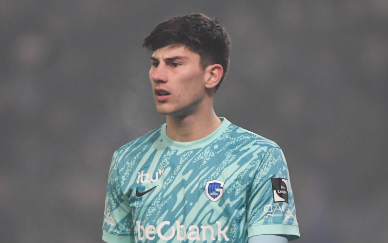 Latest transfer news headlines, Man Utd in talks over double midfielder deal, Tottenham still hopeful over Gibbs-White, Arsenal to make Eze bid, Madueke set for Arsenal medical, Gyokeres to Arsenal deal 'absolutely on', Maresca confirms Madueke deal, Arsenal eye Eze alternative, Newcastle sign Elanga, Gyokeres due back at Sporting, Real sell one more, Real considering huge bid for Liverpool star, Petrovic deal agreed, Woltemade offer knocked back, Liverpool considering Gordon, Bayern make Diaz offer, Liverpool to open Ekitike talks, Benfica want 50% of Felix, Antony nearing Man Utd exit, Bissouma to Fener?, United ready to gazump Gala, Jackson not untouchable, Propper set for Twente return, Rohl set for stunning Sheff Wednesday comeback, Aubameyang in line for Marseille return, Rodrygo to Arsenal update, Munoz 'open' to Crystal Palace exit, Madueke medical, Chelsea in advanced talks for £25m deal, Gibbs-White to Tottenham twist, Kudus explains Spurs decision, Will Noni Madueke play in Club World Cup final?, Crystal Palace seal Borna Sosa deal, Wissa bid rejected, Spurs remain interested, DONE DEAL, Rashford to Barcelona latest, Rodrygo asking price, Jackson could leave Chelsea, Henderson to join Brentford, Why Arsenal want Madueke, Romero decision, Kudus shirt number, Arsenal to sign Madueke, Trossard agrees terms, Gibbs-White medical today, Madueke set for Arsenal medical, Tottenham sign Kudus, Madueke to Arsenal, here we go!, Spurs announce Kudus, Luton land Wells, Barcelona set Casado price, Fishel leaves Chelsea, Real agree Carreras deal, Exeter loan Palace keeper, Sainz set for Porto, Cresswell signs for Stoke, ICYMI: Arsenal set to smash women's world-record transfer fee, Forest table Wissa offer amid Spurs interest, Elliot 'certain' to leave Liverpool his summer, Konate Real's top target, Brighton could sell Ferguson, Arsenal dealt blow in Rodrygo pursuit, Gibbs-White having Spurs medical tomorrow, Arsenal break world record for Liverpool's Smith, DONE DEAL, Barca not fully sold on Rashford, Ronaldo wants Rudiger at Al Nassr, Dalot gets United No 2 shirt, Gibbs-White to Spurs 'accelerating quickly', City youngster joins Leverkusen, Arsenal fans start #NoToMadueke petition, De Zerbi wants Auba Marseille return, Penders set for Strasbourg loan, Spurs turn attention to Gibbs-White, Arsenal handed new Rodrygo boost, Arsenal to make contact for Eze deal, Petrovic agreement close, Mosquera 'future in limbo', Rodrygo told Real Madrid exit is likely, Cunha reveals pride at Man Utd shirt number decision, Benfica eye Joao Felix return, Arteta and Berta react to Norgaard transfer, Norgaard reveals Raya talks, Man United reveal plan for new signing, Arsenal confirm Norgaard signing, DONE DEAL, Tottenham get surprise Mohammed Kudus boost, Gyokeres twist, Henderson statement, DONE DEAL, New Arsenal signings train, Chelsea prize money, Henderson leaves Ajax, Roma target Mavropanos, Parma target Arsenal midfielder