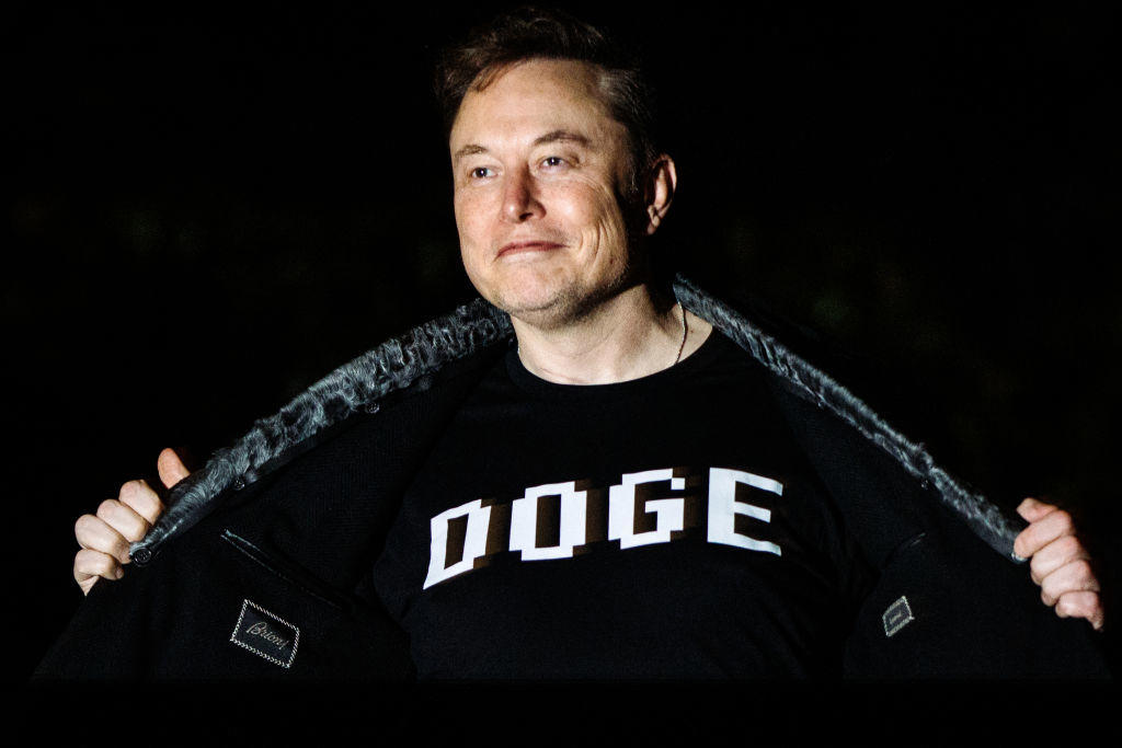 Musk leaves Doge to turn Tesla around Musk launches political party, Tesla's stock plummets, In response to the new budget bill, "Big Beautiful Bill", A poll on X, Giving a voice to the "middle 80%", Trump mocks the third party, Musk is a "train wreck", says Trump, Former allies, Musk leaves Doge to turn Tesla around, Musk says national debt will rise by 00 billion, Mobilizing DOGE against Musk?, Exasperation mounts among Tesla shareholders, A 50% drop for Tesla, Tesla's share price fell again by almost 7%