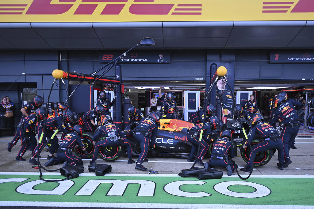 Verstappen's future, The second seat, Office politics, Big changes in 2026