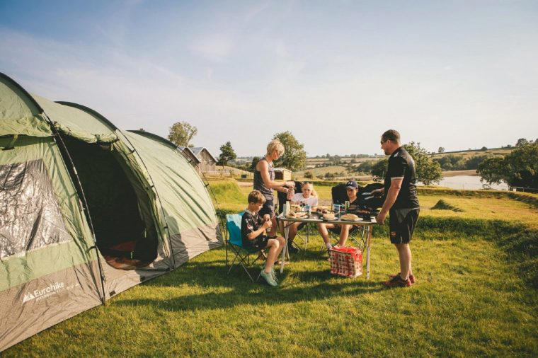 Rhosson Campsite, Oaklea Camping and Glamping Park, Rhosson Ganol Caravan and Camping Park, Keeston Camping, Celtic Camping, The Begelly Arms, Glan-Y-Mor Camping, Grass Roots Caravan and Glamping, Llys-y-frân Lakeview Campsite, Lleithyr Farm Holiday Park, New Park Landshipping, Broadway Campsite
