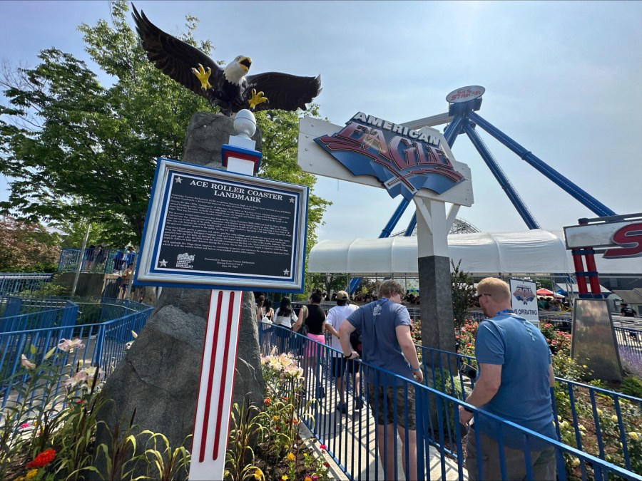 American Eagle, Batman: The Ride, The Dark Knight Coaster, The Flash: Vertical Velocity, Giant Drop, The Joker, Little Dipper, Maxx Force, Raging Bull, Sky Striker, Sprocket Rockets, Superman: Ultimate Flight, Wrath of Rakshasa, X Flight