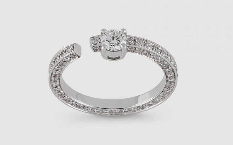 How do I know what engagement ring they will like?, How and where can I design my own ring? , I want a really bespoke ring. Where do I go?, What if they don’t like it?, Do I have to go for a platinum ring? , Is it okay to buy vintage? , How much should I spend?