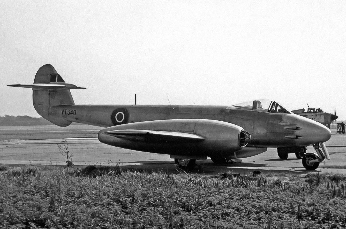 10: Tupolev Tu-104, 9: de Havilland Comet, 8: Gloster Meteor, 7: Vought F7U Cutlass, 6: C-87 Liberator Express, 5: Latécoère 631, 4: Vought F-8 Crusader, 3: Supermarine Scimitar, 2: Republic F-105 Thunderchief, 1: Yokosuka MXY-7 Ohka