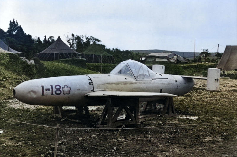 10: Tupolev Tu-104, 9: de Havilland Comet, 8: Gloster Meteor, 7: Vought F7U Cutlass, 6: C-87 Liberator Express, 5: Latécoère 631, 4: Vought F-8 Crusader, 3: Supermarine Scimitar, 2: Republic F-105 Thunderchief, 1: Yokosuka MXY-7 Ohka