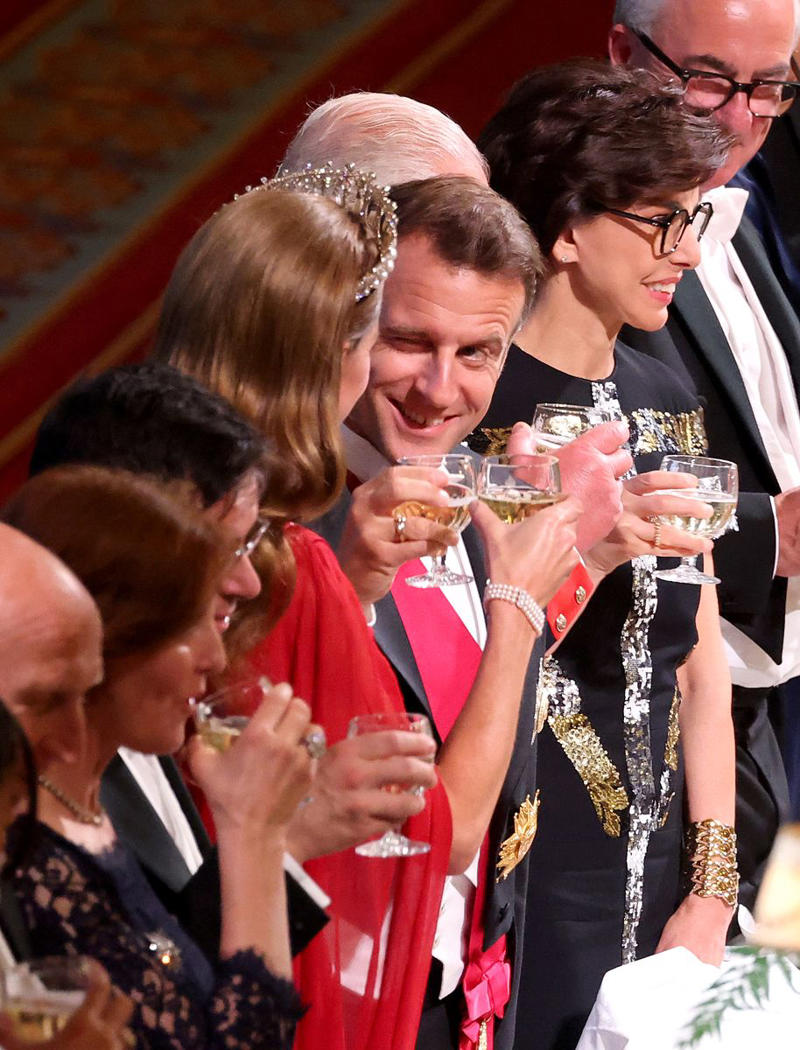 A Peek Inside the Royal Family’s Luxurious French State Banquet