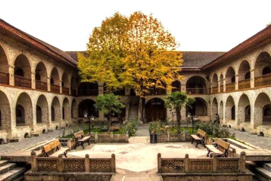 ◆ 日本で例えると「京都の南禅寺に行く感じ」？, ◆ ロケ地ヒントは「超親日国、だけど日本人は知らない国」？, ◆ 次のロケ地ヒント「日本みたいに神話みたいな伝説が残っている」, ◆ なんと「ＶＩＶＡＮＴ」キャストが万博パビリオンに…？