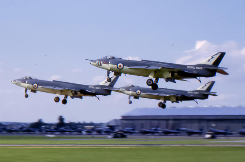 10: Tupolev Tu-104, 9: de Havilland Comet, 8: Gloster Meteor, 7: Vought F7U Cutlass, 6: C-87 Liberator Express, 5: Latécoère 631, 4: Vought F-8 Crusader, 3: Supermarine Scimitar, 2: Republic F-105 Thunderchief, 1: Yokosuka MXY-7 Ohka