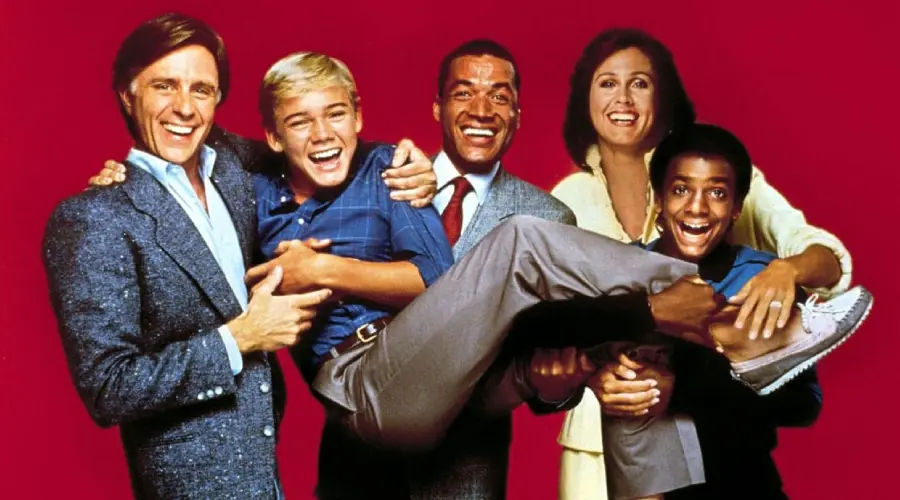 1. Knight Rider, 2. The A-Team, 3. MacGyver, 4. Cheers, 5. Family Ties, 6. Growing Pains, 8. Moonlighting, 9. The Golden Girls, 10. Miami Vice, 11. Magnum, P.I., 12. Punky Brewster, 13. Who's the Boss?, 14. Dynasty, 15. Silver Spoons, 16. The Wonder Years, 17. Small Wonder, 18. Perfect Strangers, 19. Remington Steele, 20. Designing Women, 21. Mork &amp; Mindy, 22. The Facts of Life, 23. Charles in Charge, 24. The Love Boat