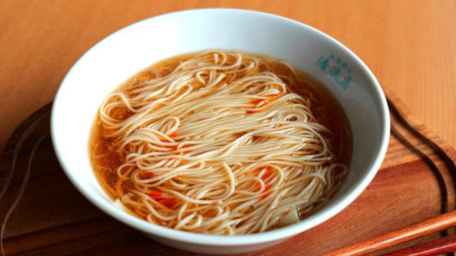 毎日食べたい！「梅トマトそうめん」の作り方, 今日のレシピのポイント, 動画でご覧になりたい方はこちら, YouTube「エプロン」簡単レシピを動画で紹介しています。, Instagram「エプロン」簡単レシピを写真で紹介しています。