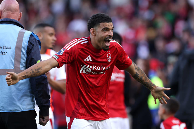 Latest transfer news headlines, Man Utd in talks over double midfielder deal, Tottenham still hopeful over Gibbs-White, Arsenal to make Eze bid, Madueke set for Arsenal medical, Gyokeres to Arsenal deal 'absolutely on', Maresca confirms Madueke deal, Arsenal eye Eze alternative, Newcastle sign Elanga, Gyokeres due back at Sporting, Real sell one more, Real considering huge bid for Liverpool star, Petrovic deal agreed, Woltemade offer knocked back, Liverpool considering Gordon, Bayern make Diaz offer, Liverpool to open Ekitike talks, Benfica want 50% of Felix, Antony nearing Man Utd exit, Bissouma to Fener?, United ready to gazump Gala, Jackson not untouchable, Propper set for Twente return, Rohl set for stunning Sheff Wednesday comeback, Aubameyang in line for Marseille return, Rodrygo to Arsenal update, Munoz 'open' to Crystal Palace exit, Madueke medical, Chelsea in advanced talks for £25m deal, Gibbs-White to Tottenham twist, Kudus explains Spurs decision, Will Noni Madueke play in Club World Cup final?, Crystal Palace seal Borna Sosa deal, Wissa bid rejected, Spurs remain interested, DONE DEAL, Rashford to Barcelona latest, Rodrygo asking price, Jackson could leave Chelsea, Henderson to join Brentford, Why Arsenal want Madueke, Romero decision, Kudus shirt number, Arsenal to sign Madueke, Trossard agrees terms, Gibbs-White medical today, Madueke set for Arsenal medical, Tottenham sign Kudus, Madueke to Arsenal, here we go!, Spurs announce Kudus, Luton land Wells, Barcelona set Casado price, Fishel leaves Chelsea, Real agree Carreras deal, Exeter loan Palace keeper, Sainz set for Porto, Cresswell signs for Stoke, ICYMI: Arsenal set to smash women's world-record transfer fee, Forest table Wissa offer amid Spurs interest, Elliot 'certain' to leave Liverpool his summer, Konate Real's top target, Brighton could sell Ferguson, Arsenal dealt blow in Rodrygo pursuit, Gibbs-White having Spurs medical tomorrow, Arsenal break world record for Liverpool's Smith, DONE DEAL, Barca not fully sold on Rashford, Ronaldo wants Rudiger at Al Nassr, Dalot gets United No 2 shirt, Gibbs-White to Spurs 'accelerating quickly', City youngster joins Leverkusen, Arsenal fans start #NoToMadueke petition, De Zerbi wants Auba Marseille return, Penders set for Strasbourg loan, Spurs turn attention to Gibbs-White, Arsenal handed new Rodrygo boost, Arsenal to make contact for Eze deal, Petrovic agreement close, Mosquera 'future in limbo', Rodrygo told Real Madrid exit is likely, Cunha reveals pride at Man Utd shirt number decision, Benfica eye Joao Felix return, Arteta and Berta react to Norgaard transfer, Norgaard reveals Raya talks, Man United reveal plan for new signing, Arsenal confirm Norgaard signing, DONE DEAL, Tottenham get surprise Mohammed Kudus boost, Gyokeres twist, Henderson statement, DONE DEAL, New Arsenal signings train, Chelsea prize money, Henderson leaves Ajax, Roma target Mavropanos, Parma target Arsenal midfielder