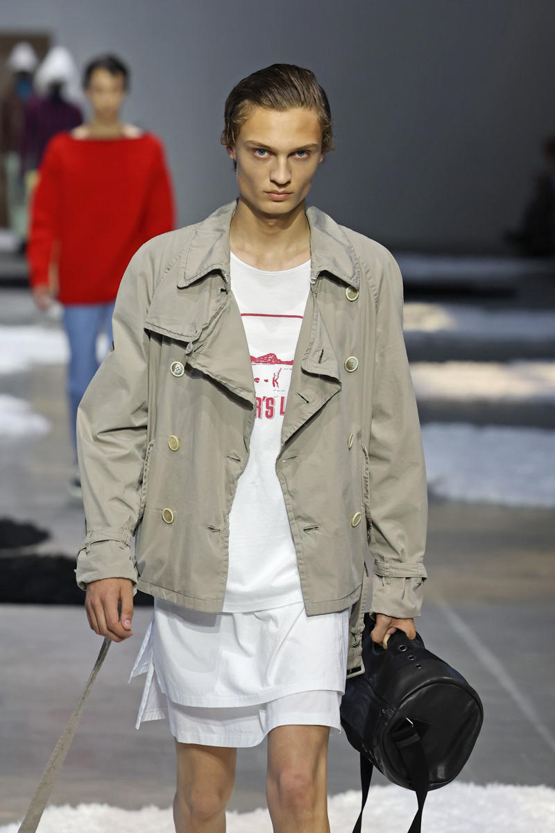 The Trousers at Giorgio Armani, Umit Benan’s New Store, The Cotton Peacoats at Prada, The Borzois at Dunhill, Trattoria Del Pescatore’s Lobster Catalan, The Row’s Slub Jersey Underwear, Auralee's New Bucket Bag, This Photo of YSL Playing Tennis, The Hippie Vibes at Lemaire, Balenciaga by Demna, The Lou Reed Soundtrack at Dries Van Noten, Steve Harvey Wearing Amiri, Yohji Yamamoto’s “Microplastics” Robe, Rick Owens, Bill Charlap’s performance at Bode, Jeans and Blazers, Lyas’s Dior Watch Party, Craig Green’s Tunic Shorts, The Scary Judge at AWGE, The Jacquemus Venue, These Celine Flats