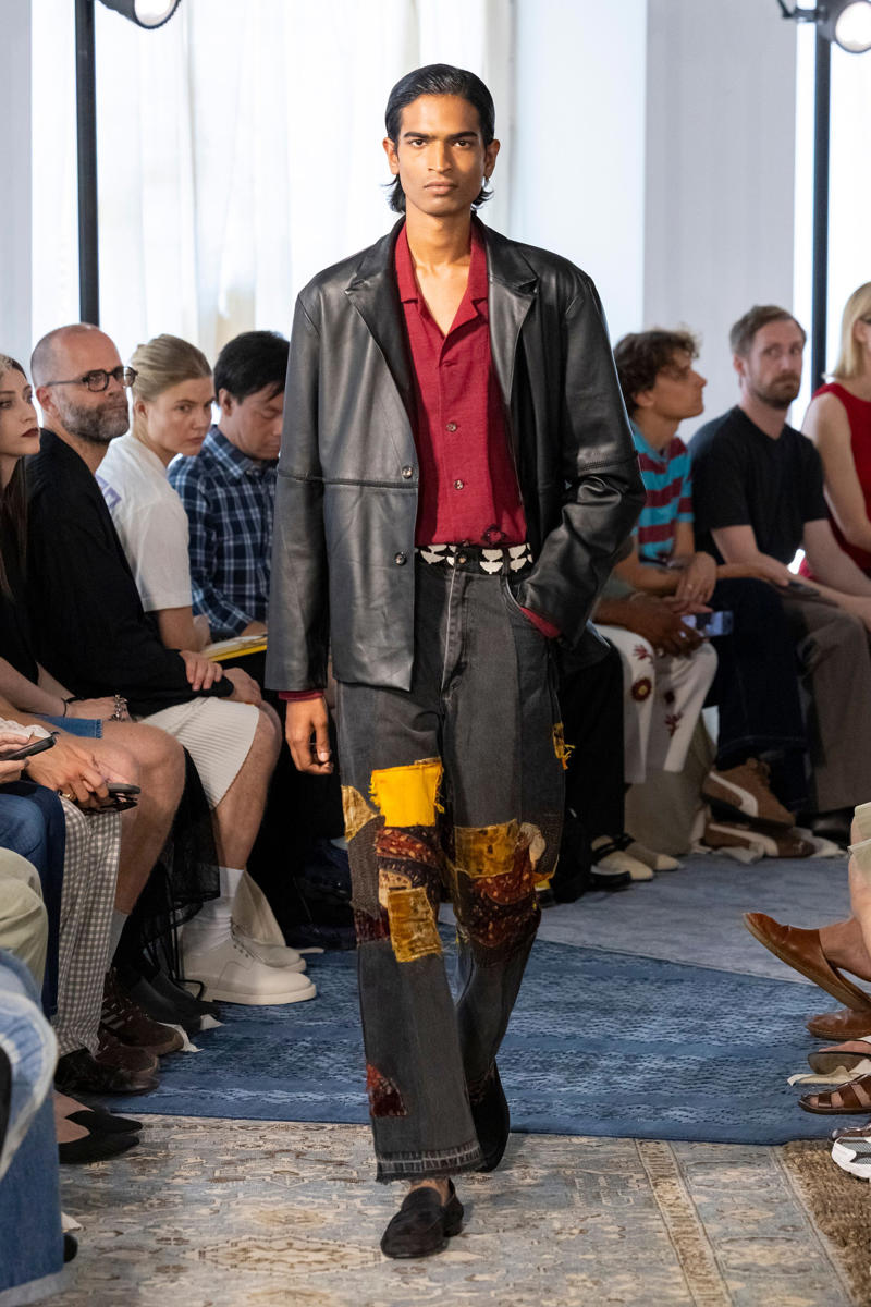 The Trousers at Giorgio Armani, Umit Benan’s New Store, The Cotton Peacoats at Prada, The Borzois at Dunhill, Trattoria Del Pescatore’s Lobster Catalan, The Row’s Slub Jersey Underwear, Auralee's New Bucket Bag, This Photo of YSL Playing Tennis, The Hippie Vibes at Lemaire, Balenciaga by Demna, The Lou Reed Soundtrack at Dries Van Noten, Steve Harvey Wearing Amiri, Yohji Yamamoto’s “Microplastics” Robe, Rick Owens, Bill Charlap’s performance at Bode, Jeans and Blazers, Lyas’s Dior Watch Party, Craig Green’s Tunic Shorts, The Scary Judge at AWGE, The Jacquemus Venue, These Celine Flats