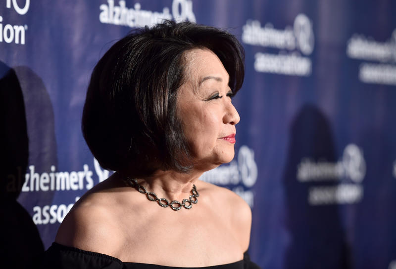 Connie Chung Sinéad O'Connor, Sofia Richie, Shia LaBeouf, Karlie Kloss, David Chappelle, Mike Tyson, Bob Dylan, John Travolta, Isla Fisher, Orlando Bloom, Sharon Stone, Elizabeth Banks, Kate Capshaw, Jack Black, Ice Cube, Richard Gere, Sammy Davis, Jr., Alice Cooper, Julia Roberts, YoungBoy NBA, Oliver Stone, Elizabeth Taylor, George Harrison, David Bowie, Bettie Page, Sharmila Tagore, Connie Chung, Gary Busey, Tom Cruise, Katie Holmes, Ivanka Trump, Stephen Baldwin