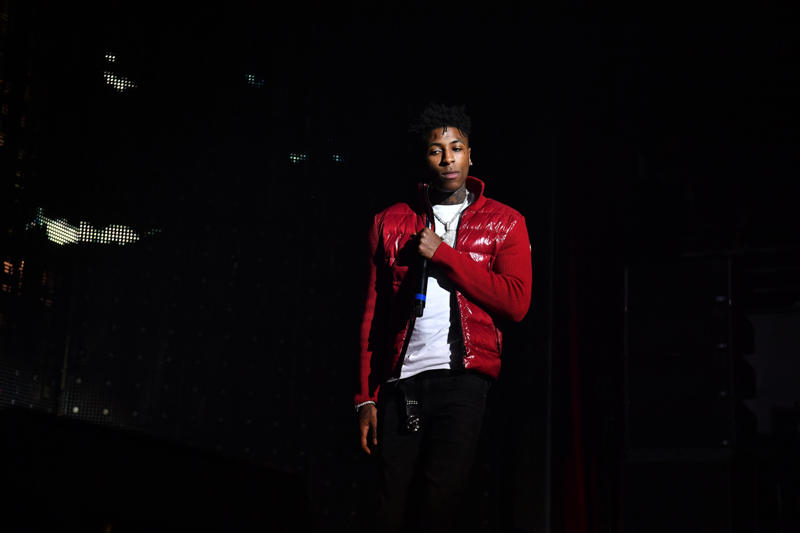 YoungBoy NBA Sinéad O'Connor, Sofia Richie, Shia LaBeouf, Karlie Kloss, David Chappelle, Mike Tyson, Bob Dylan, John Travolta, Isla Fisher, Orlando Bloom, Sharon Stone, Elizabeth Banks, Kate Capshaw, Jack Black, Ice Cube, Richard Gere, Sammy Davis, Jr., Alice Cooper, Julia Roberts, YoungBoy NBA, Oliver Stone, Elizabeth Taylor, George Harrison, David Bowie, Bettie Page, Sharmila Tagore, Connie Chung, Gary Busey, Tom Cruise, Katie Holmes, Ivanka Trump, Stephen Baldwin