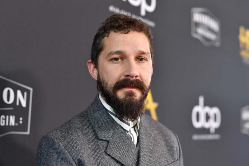Shia LaBeouf Sinéad O'Connor, Sofia Richie, Shia LaBeouf, Karlie Kloss, David Chappelle, Mike Tyson, Bob Dylan, John Travolta, Isla Fisher, Orlando Bloom, Sharon Stone, Elizabeth Banks, Kate Capshaw, Jack Black, Ice Cube, Richard Gere, Sammy Davis, Jr., Alice Cooper, Julia Roberts, YoungBoy NBA, Oliver Stone, Elizabeth Taylor, George Harrison, David Bowie, Bettie Page, Sharmila Tagore, Connie Chung, Gary Busey, Tom Cruise, Katie Holmes, Ivanka Trump, Stephen Baldwin