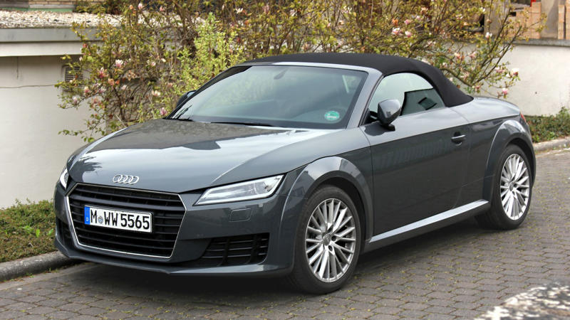 9. Audi TT Roadster (2014–2023) 1. Chevrolet Corvette C1, 2. Mazda MX-5 Miata, 3. Ford Mustang Convertible, 4. Porsche Boxster, 5. Mercedes-Benz SL (W113 “Pagoda”), 6. Shelby Cobra, 7. BMW 4 Series Convertible, 8. MINI Convertible (2016–Present), 9. Audi TT Roadster (2014–2023), 10. Porsche 911 Cabriolet (2019–Present), 1. Chrysler PT Cruiser Convertible, 2. Buick Cascada, 3. Nissan Micra CC, 4. Chevrolet SSR, 5. Suzuki X-90, 6. Chrysler Sebring Convertible (2008), 7. Range Rover Evoque Convertible, 8. Land Rover Freelander Convertible, 9. Lexus SC 430, 10. Dodge Dakota Convertible