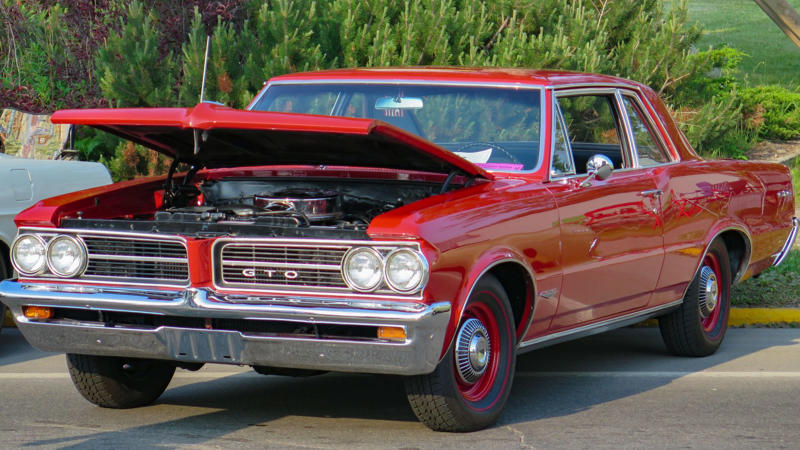 8. Pontiac Tempest Le Mans GTO 1. Pontiac GTO Judge, 2. Pontiac Firebird Trans Am SD455, 3. Pontiac Grand Prix SJ 428, 4. Pontiac Bonneville SSEi, 5. Pontiac Catalina 2+2, 6. Pontiac Fiero GT, 7. Pontiac G8 GXP, 8. Pontiac Tempest Le Mans GTO, 9. Pontiac Sunbird Turbo GT, 10. Pontiac Ventura Sprint, 11. Pontiac Parisienne Brougham, 12. Pontiac Trans Am GTA, 13. Pontiac Solstice GXP, 14. Pontiac Chieftain Convertible, 15. Pontiac Phoenix SJ Coupe, 16. Pontiac 6000 STE, 17. Pontiac Torrent GXP, 18. Pontiac Star Chief Custom, 19. Pontiac Safari Wagon, 20. Pontiac Tempest Safari Wagon