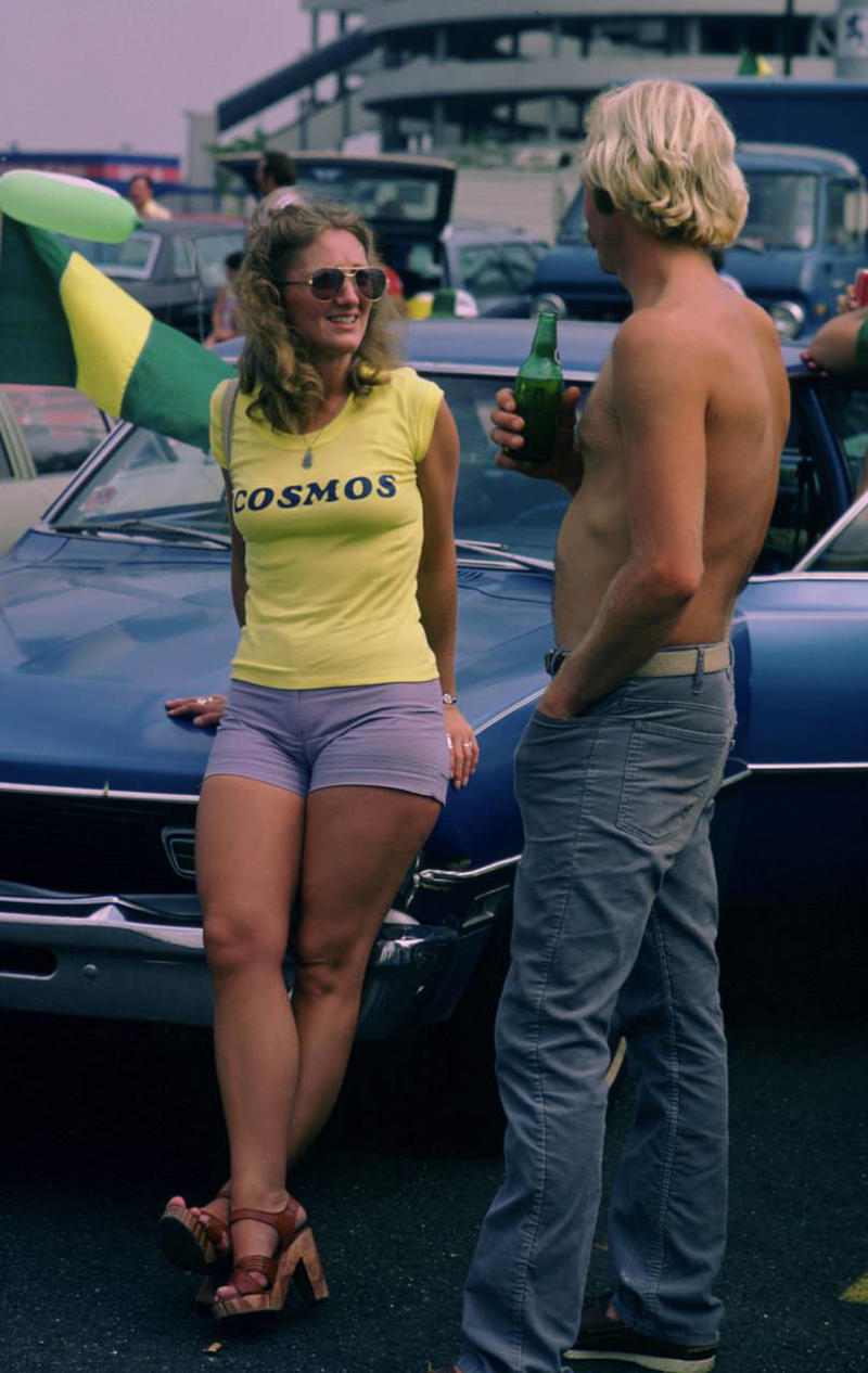 5. New York Cosmos Fans Tailgating at Giants Stadium (1970s) 1. Pregaming Before ‘The Who’ Concert in Pittsburgh (Early 1980s), 2. Tailgating in a Full Suit at a Packers Game (Late 1970s), 3. Creatively Catching the All-Star Game in San Diego (1992), 4. Getting Hyped for Wrestlemania (1987), 5. New York Cosmos Fans Tailgating at Giants Stadium (1970s), 6. Tailgating at a ‘Genesis’ Concert, 7. Ringing in the Raiders’ Season Opener (1984), 8. Grilling at Milwaukee’s County Stadium (1977), 9. Throwing ‘Em Back at the Philadelphia Eagles Game (1983), 10. Tailgating at Shea Stadium After the Mets Won the World Series (1986), 11. Tailgating After a Dirt Bike Race Out in the Boondocks (1970s), 12. Tailgate Keg (1950s), 13. Going All Out for the Browns vs. Oilers Game (1988), 14. The Country Squire Was the Ultimate Picnic Ride (1960), 15. The Classiest Tailgate (1954), 16. There’s a Full Bar in the Trunk … (1980)
