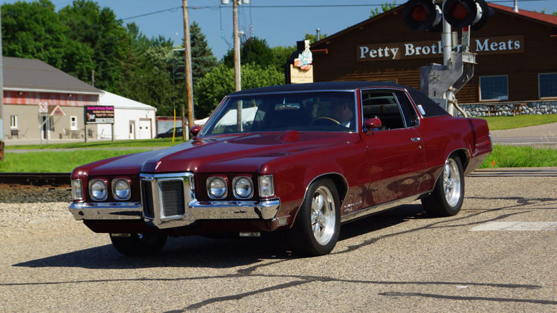 3. Pontiac Grand Prix SJ 428 1. Pontiac GTO Judge, 2. Pontiac Firebird Trans Am SD455, 3. Pontiac Grand Prix SJ 428, 4. Pontiac Bonneville SSEi, 5. Pontiac Catalina 2+2, 6. Pontiac Fiero GT, 7. Pontiac G8 GXP, 8. Pontiac Tempest Le Mans GTO, 9. Pontiac Sunbird Turbo GT, 10. Pontiac Ventura Sprint, 11. Pontiac Parisienne Brougham, 12. Pontiac Trans Am GTA, 13. Pontiac Solstice GXP, 14. Pontiac Chieftain Convertible, 15. Pontiac Phoenix SJ Coupe, 16. Pontiac 6000 STE, 17. Pontiac Torrent GXP, 18. Pontiac Star Chief Custom, 19. Pontiac Safari Wagon, 20. Pontiac Tempest Safari Wagon
