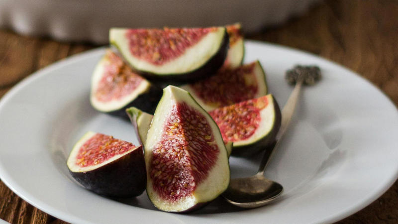 9. Sliced Figs 1. Pickled Red Onions, 2. Candied Walnuts, 3. Shaved Brussels Sprouts, 4. Roasted Edamame, 5. Grilled Pineapple, 6. Pomegranate Arils, 7. Crushed Seaweed Snacks, 8. Crispy Chickpeas, 9. Sliced Figs, 10. Toasted Quinoa, 11. Diced Green Apple, 12. Crumbled Goat Cheese, 13. Roasted Beets, 14. Spicy Kimchi, 15. Shaved Parmesan Crisps, 16. Grilled Halloumi Cubes, 17. Chopped Medjool Dates, 18. Roasted Delicata Squash, 19. Crispy Shallots, 20. Nori-Wrapped Avocado Slices