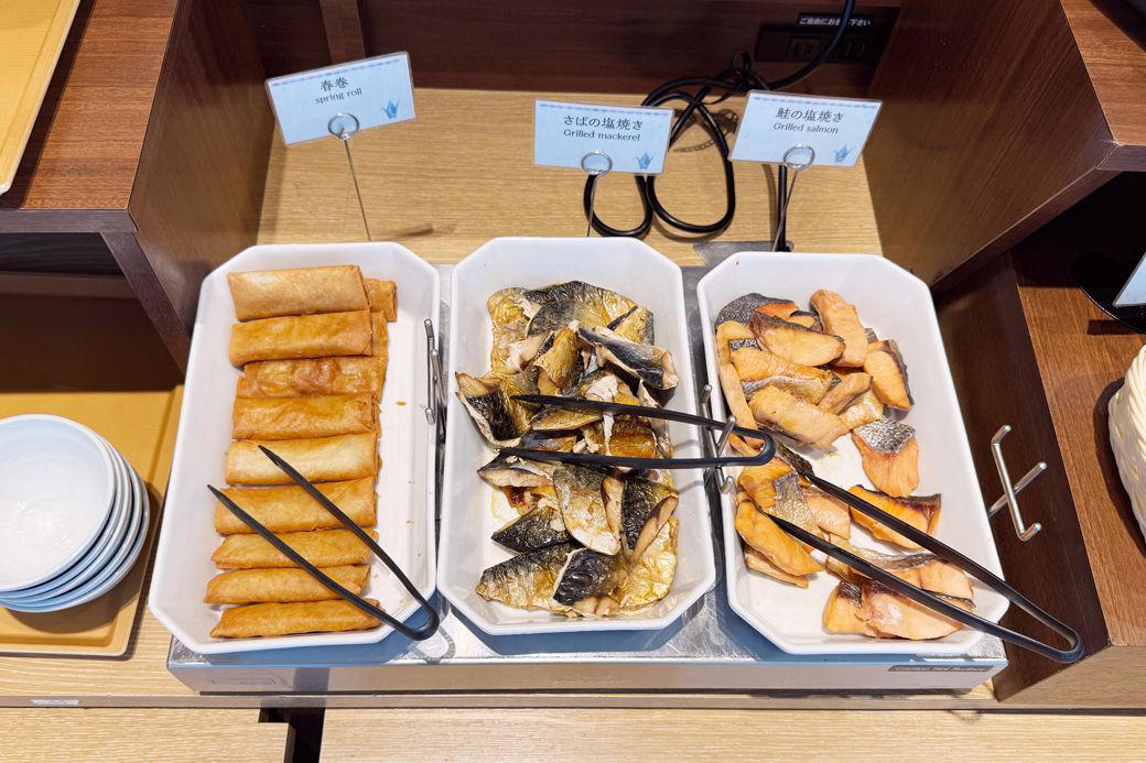 激レア！ジョナサンで3店舗のみ実施中のモーニングビュッフェ, ジョナサン秋葉原駅前店の朝食食べ放題1800円, 充実のドリンクバーも積極的に利用したい, 看板メニューのビーフシチューは洋食店のクオリティ, ちょっと贅沢がそこかしこにちりばめられた、満足ビュッフェ, 選択肢の多さが、満足度につながる, たくさんの人が利用しても気分がいい衛生状態, 店舗数の減少が続くも…ここに来て復活の兆しが？