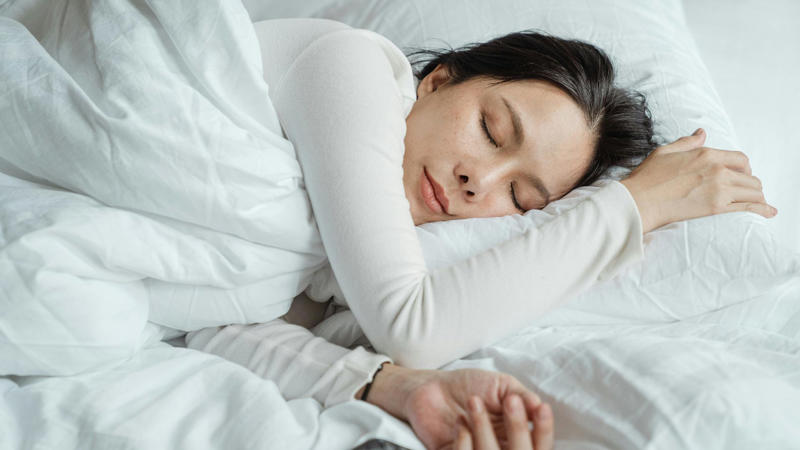 1. Poor Digestion, 2. Changes in Bowel Habits, 3. Skin Issues, 4. Frequent Fatigue &amp; Trouble Sleeping, 5. Migraines, 6. Extreme Food Cravings, 7. Unintentional Weight Loss or Gain, 8. Mood Swings, 9. Autoimmune Issues, 10. Food Allergies &amp; Sensitivities, 1. Practice Mindful Eating, 2. Limit Sugar, 3. Add Probiotics, 4. Drink Plenty of Water, 5. Exercise Daily, 6. Shop Smart, 7. Reduce Stress, 8. Get More Sleep, 9. Choose Fiber-Rich Foods, 10. Cut Back on Processed Snacks