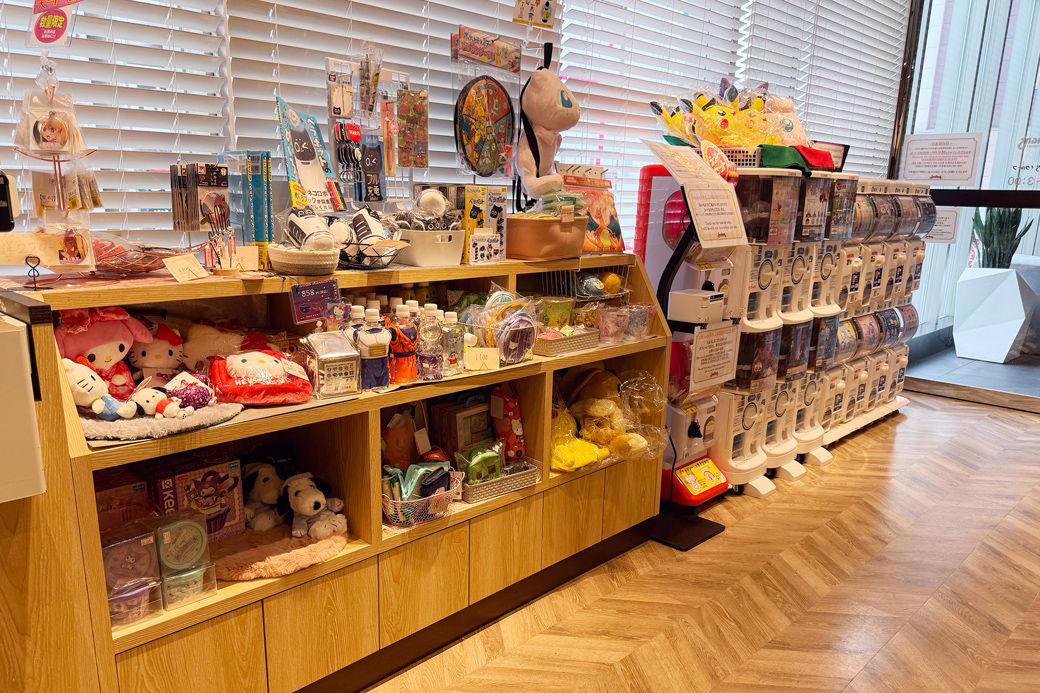 激レア！ジョナサンで3店舗のみ実施中のモーニングビュッフェ, ジョナサン秋葉原駅前店の朝食食べ放題1800円, 充実のドリンクバーも積極的に利用したい, 看板メニューのビーフシチューは洋食店のクオリティ, ちょっと贅沢がそこかしこにちりばめられた、満足ビュッフェ, 選択肢の多さが、満足度につながる, たくさんの人が利用しても気分がいい衛生状態, 店舗数の減少が続くも…ここに来て復活の兆しが？