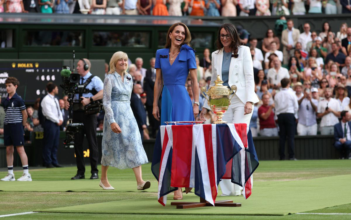 Prince William, Princess Kate, Prince George, and Princess Charlotte, Princess Kate and Princess Charlotte, Princess Kate Presenting the Gentlemen’s Singles Trophy, Prince William and Prince George, Princess Charlotte, Prince George and Princess Charlotte, Princess Kate, Queen Camilla, Princess Beatrice of York and Sarah Ferguson, Duchess of York, Princess Beatrice, Sarah Ferguson, Duchess of York, Sophie, Duchess of Edinburgh