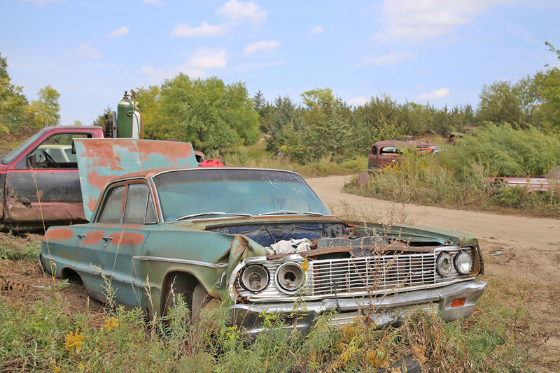 CHEVROLET - 1964 MERCURY CUSTOM - 1953, ALFA ROMEO GIULIETTA SPIDER, RENAULT ALLIANCE CONVERTIBLE, PONTIAC - 1934, TOYOTA COROLLA - SR5, OLDSMOBILE VISTA CRUISER - 1974, CHEVROLET SEDAN DELIVERY, OLDSMOBILE 88 - 1956, MORRIS MINOR, CHEVROLET BEL AIR - 1959, PLYMOUTH SPECIAL DELUXE - 1949, CHEVROLET EL CAMINO - 1975, PONTIAC BONNEVILLE CONVERTIBLE - 1964, PONTIAC CATALINA - 1968, CHEVROLET - 1964, DODGE WAYFARER - 1950, BUICK RIVIERA, CADILLAC ELDORADO - 1977, FORD THUNDERBIRD - 1996, CHEVROLET MASTER DELUXE - 1939, CHEVROLET 210 - 1956, DODGE - 1937, AMGENERAL JEEP DJ - 1975, BUICK SPECIAL - 1939, CHEVROLET VEGA KAMMBACK, FORD - 1956, DODGE RV - 1974, FORD GALAXIE - 1957, CHEVROLET IMPALA - 1961, NASH AMBASSADOR - 1939, FORD COURIER - 1955, CHRYSLER NEWPORT - 1966, FORD THUNDERBIRD - 1963, CHEVROLET CORVETTE - C4, FORD GALAXIE 500 - 1973, CHRYSLER WINDSOR - 1959, INTERNATIONAL SCOUT, FORD GALAXIE - 1959, OLDSMOBILE 88 - 1968, CHRYSLER LEBARON - 1979, THE YARD