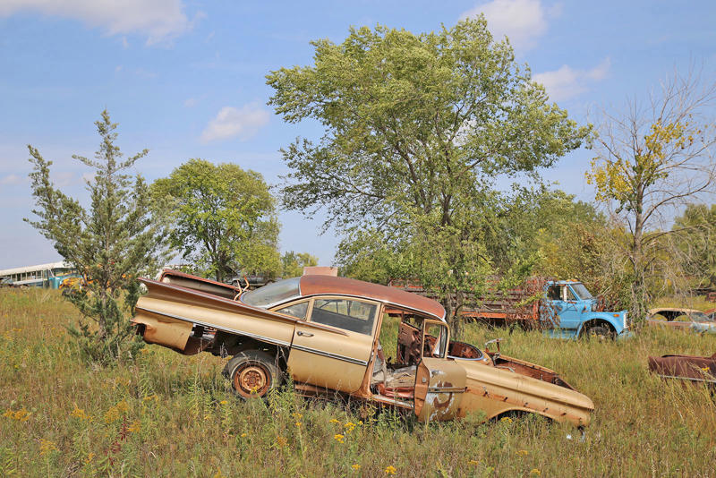 CHEVROLET BEL AIR - 1959 MERCURY CUSTOM - 1953, ALFA ROMEO GIULIETTA SPIDER, RENAULT ALLIANCE CONVERTIBLE, PONTIAC - 1934, TOYOTA COROLLA - SR5, OLDSMOBILE VISTA CRUISER - 1974, CHEVROLET SEDAN DELIVERY, OLDSMOBILE 88 - 1956, MORRIS MINOR, CHEVROLET BEL AIR - 1959, PLYMOUTH SPECIAL DELUXE - 1949, CHEVROLET EL CAMINO - 1975, PONTIAC BONNEVILLE CONVERTIBLE - 1964, PONTIAC CATALINA - 1968, CHEVROLET - 1964, DODGE WAYFARER - 1950, BUICK RIVIERA, CADILLAC ELDORADO - 1977, FORD THUNDERBIRD - 1996, CHEVROLET MASTER DELUXE - 1939, CHEVROLET 210 - 1956, DODGE - 1937, AMGENERAL JEEP DJ - 1975, BUICK SPECIAL - 1939, CHEVROLET VEGA KAMMBACK, FORD - 1956, DODGE RV - 1974, FORD GALAXIE - 1957, CHEVROLET IMPALA - 1961, NASH AMBASSADOR - 1939, FORD COURIER - 1955, CHRYSLER NEWPORT - 1966, FORD THUNDERBIRD - 1963, CHEVROLET CORVETTE - C4, FORD GALAXIE 500 - 1973, CHRYSLER WINDSOR - 1959, INTERNATIONAL SCOUT, FORD GALAXIE - 1959, OLDSMOBILE 88 - 1968, CHRYSLER LEBARON - 1979, THE YARD