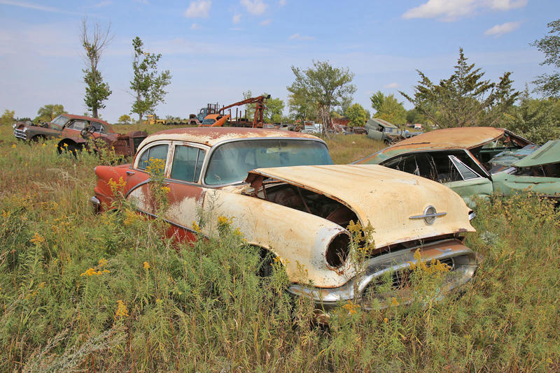 MERCURY CUSTOM - 1953, ALFA ROMEO GIULIETTA SPIDER, RENAULT ALLIANCE CONVERTIBLE, PONTIAC - 1934, TOYOTA COROLLA - SR5, OLDSMOBILE VISTA CRUISER - 1974, CHEVROLET SEDAN DELIVERY, OLDSMOBILE 88 - 1956, MORRIS MINOR, CHEVROLET BEL AIR - 1959, PLYMOUTH SPECIAL DELUXE - 1949, CHEVROLET EL CAMINO - 1975, PONTIAC BONNEVILLE CONVERTIBLE - 1964, PONTIAC CATALINA - 1968, CHEVROLET - 1964, DODGE WAYFARER - 1950, BUICK RIVIERA, CADILLAC ELDORADO - 1977, FORD THUNDERBIRD - 1996, CHEVROLET MASTER DELUXE - 1939, CHEVROLET 210 - 1956, DODGE - 1937, AMGENERAL JEEP DJ - 1975, BUICK SPECIAL - 1939, CHEVROLET VEGA KAMMBACK, FORD - 1956, DODGE RV - 1974, FORD GALAXIE - 1957, CHEVROLET IMPALA - 1961, NASH AMBASSADOR - 1939, FORD COURIER - 1955, CHRYSLER NEWPORT - 1966, FORD THUNDERBIRD - 1963, CHEVROLET CORVETTE - C4, FORD GALAXIE 500 - 1973, CHRYSLER WINDSOR - 1959, INTERNATIONAL SCOUT, FORD GALAXIE - 1959, OLDSMOBILE 88 - 1968, CHRYSLER LEBARON - 1979, THE YARD