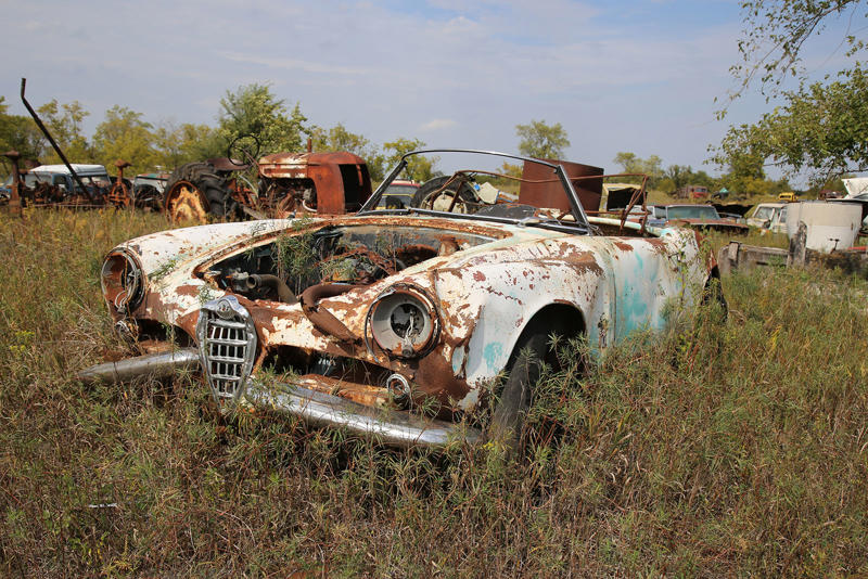 MERCURY CUSTOM - 1953, ALFA ROMEO GIULIETTA SPIDER, RENAULT ALLIANCE CONVERTIBLE, PONTIAC - 1934, TOYOTA COROLLA - SR5, OLDSMOBILE VISTA CRUISER - 1974, CHEVROLET SEDAN DELIVERY, OLDSMOBILE 88 - 1956, MORRIS MINOR, CHEVROLET BEL AIR - 1959, PLYMOUTH SPECIAL DELUXE - 1949, CHEVROLET EL CAMINO - 1975, PONTIAC BONNEVILLE CONVERTIBLE - 1964, PONTIAC CATALINA - 1968, CHEVROLET - 1964, DODGE WAYFARER - 1950, BUICK RIVIERA, CADILLAC ELDORADO - 1977, FORD THUNDERBIRD - 1996, CHEVROLET MASTER DELUXE - 1939, CHEVROLET 210 - 1956, DODGE - 1937, AMGENERAL JEEP DJ - 1975, BUICK SPECIAL - 1939, CHEVROLET VEGA KAMMBACK, FORD - 1956, DODGE RV - 1974, FORD GALAXIE - 1957, CHEVROLET IMPALA - 1961, NASH AMBASSADOR - 1939, FORD COURIER - 1955, CHRYSLER NEWPORT - 1966, FORD THUNDERBIRD - 1963, CHEVROLET CORVETTE - C4, FORD GALAXIE 500 - 1973, CHRYSLER WINDSOR - 1959, INTERNATIONAL SCOUT, FORD GALAXIE - 1959, OLDSMOBILE 88 - 1968, CHRYSLER LEBARON - 1979, THE YARD