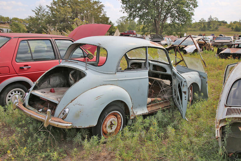 MERCURY CUSTOM - 1953, ALFA ROMEO GIULIETTA SPIDER, RENAULT ALLIANCE CONVERTIBLE, PONTIAC - 1934, TOYOTA COROLLA - SR5, OLDSMOBILE VISTA CRUISER - 1974, CHEVROLET SEDAN DELIVERY, OLDSMOBILE 88 - 1956, MORRIS MINOR, CHEVROLET BEL AIR - 1959, PLYMOUTH SPECIAL DELUXE - 1949, CHEVROLET EL CAMINO - 1975, PONTIAC BONNEVILLE CONVERTIBLE - 1964, PONTIAC CATALINA - 1968, CHEVROLET - 1964, DODGE WAYFARER - 1950, BUICK RIVIERA, CADILLAC ELDORADO - 1977, FORD THUNDERBIRD - 1996, CHEVROLET MASTER DELUXE - 1939, CHEVROLET 210 - 1956, DODGE - 1937, AMGENERAL JEEP DJ - 1975, BUICK SPECIAL - 1939, CHEVROLET VEGA KAMMBACK, FORD - 1956, DODGE RV - 1974, FORD GALAXIE - 1957, CHEVROLET IMPALA - 1961, NASH AMBASSADOR - 1939, FORD COURIER - 1955, CHRYSLER NEWPORT - 1966, FORD THUNDERBIRD - 1963, CHEVROLET CORVETTE - C4, FORD GALAXIE 500 - 1973, CHRYSLER WINDSOR - 1959, INTERNATIONAL SCOUT, FORD GALAXIE - 1959, OLDSMOBILE 88 - 1968, CHRYSLER LEBARON - 1979, THE YARD
