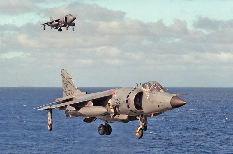 11: Hawker Sea Fury, 10: Douglas A-1 Skyraider, 9: Douglas A-4 Skyhawk, 8: Vought F-8 Crusader, 7: McDonnell Douglas F/A-18 Hornet, 6: McDonnell Douglas F-4 Phantom II, 5: BAe Sea Harrier, 4: Blackburn Buccaneer, 3: Grumman A-6 Intruder, 2: A-3 Skywarrior, 1: Grumman F-14 Tomcat