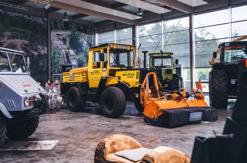 Everybody loves a Unimog., Boehringer Unimog U6 Prototype, Unimog 70200/2010, Unimog U411, Unimog 2010 – Swiss Army, Unimog U416a, Unimog U5023, MB-Trac 1800 Intercooler, Unimog Chassis Cutaway, Unimog U402 – Klosters Fire Department, Brabus Unimog U500, Unimog U1650 Railroad Truck, Mini Unimogs, Unimog - Transformers, Unimog U406, Unimog UGE U530, Unimog U1300 L, Unimog U401, MB-Trac 700, Unimog U425, Unimog U404, Mercedes Zetros, Unimog UHE