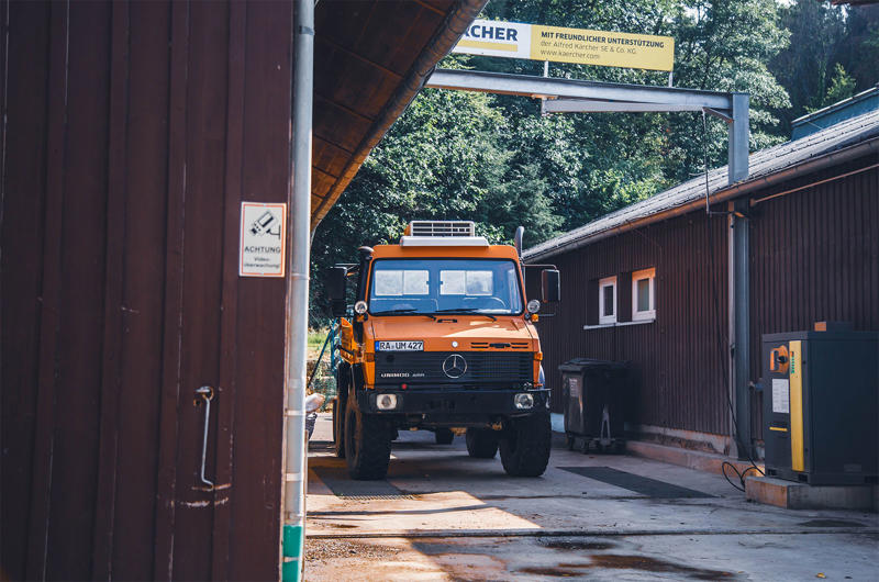 Everybody loves a Unimog., Boehringer Unimog U6 Prototype, Unimog 70200/2010, Unimog U411, Unimog 2010 – Swiss Army, Unimog U416a, Unimog U5023, MB-Trac 1800 Intercooler, Unimog Chassis Cutaway, Unimog U402 – Klosters Fire Department, Brabus Unimog U500, Unimog U1650 Railroad Truck, Mini Unimogs, Unimog - Transformers, Unimog U406, Unimog UGE U530, Unimog U1300 L, Unimog U401, MB-Trac 700, Unimog U425, Unimog U404, Mercedes Zetros, Unimog UHE