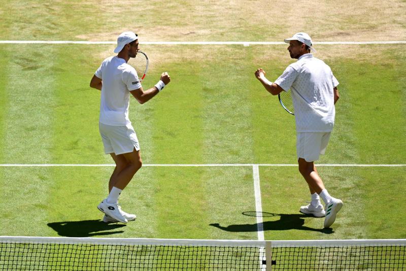 Wimbledon 2025: Women's singles final - Swiatek vs Anisimova, Cash and Glasspool clinch Wimbledon doubles title, Cash and Glasspool clinch Wimbledon doubles title, Men's doubles final in second-set tie-break, Boys doubles final on Court One, British duo level in second set of men's doubles final, Hewett and Reid beaten in wheelchair doubles final, British pair lead men's doubles final, Hewett and Reid edge towards second set, Cash and Glasspool make fast start on Centre, Hewett and Reid lose first set, Cash and Glasspool can make history, Order of play, Anisimova can become third American major champion of 2025, Swiatek closing in on hardest piece of career grand slam, Swiatek closing in on hardest piece of career grand slam, Swiatek closing in on hardest piece of career grand slam, Amanda Anisimova profile: The prodigy who quit tennis, Amanda Anisimova profile: The prodigy who quit tennis, Amanda Anisimova profile: The prodigy who quit tennis, Amanda Anisimova profile: The prodigy who quit tennis, Amanda Anisimova ready to face ‘inspiration’ Iga Swiatek in Wimbledon final, Sinner on facing Alcaraz tomorrow, Grigor Dimitrov provides injury update from hospital after Wimbledon heartbreak, Sinner overcomes injured Djokovic to book Alcaraz rematch in men's singles final, Day 13 order of play - Saturday 12 July