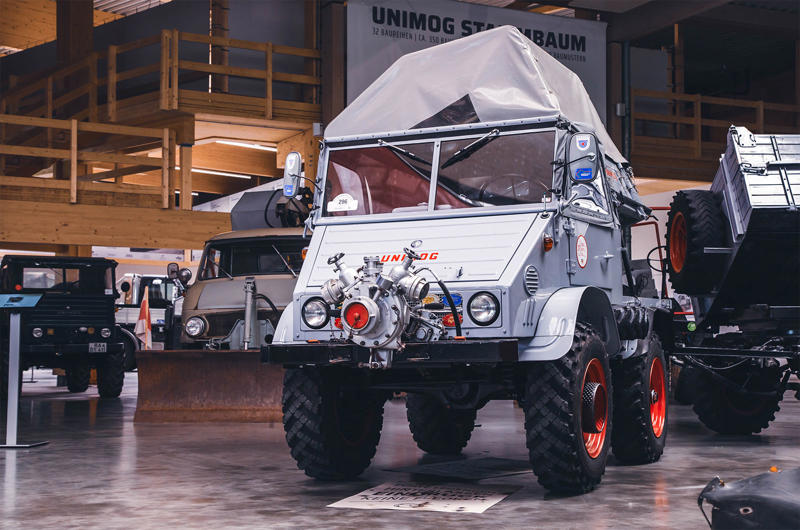 Everybody loves a Unimog., Boehringer Unimog U6 Prototype, Unimog 70200/2010, Unimog U411, Unimog 2010 – Swiss Army, Unimog U416a, Unimog U5023, MB-Trac 1800 Intercooler, Unimog Chassis Cutaway, Unimog U402 – Klosters Fire Department, Brabus Unimog U500, Unimog U1650 Railroad Truck, Mini Unimogs, Unimog - Transformers, Unimog U406, Unimog UGE U530, Unimog U1300 L, Unimog U401, MB-Trac 700, Unimog U425, Unimog U404, Mercedes Zetros, Unimog UHE