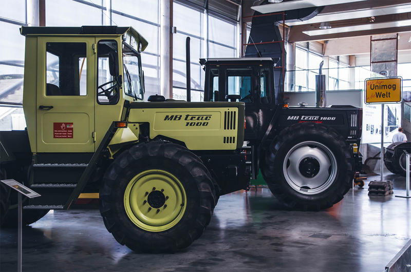 Everybody loves a Unimog., Boehringer Unimog U6 Prototype, Unimog 70200/2010, Unimog U411, Unimog 2010 – Swiss Army, Unimog U416a, Unimog U5023, MB-Trac 1800 Intercooler, Unimog Chassis Cutaway, Unimog U402 – Klosters Fire Department, Brabus Unimog U500, Unimog U1650 Railroad Truck, Mini Unimogs, Unimog - Transformers, Unimog U406, Unimog UGE U530, Unimog U1300 L, Unimog U401, MB-Trac 700, Unimog U425, Unimog U404, Mercedes Zetros, Unimog UHE