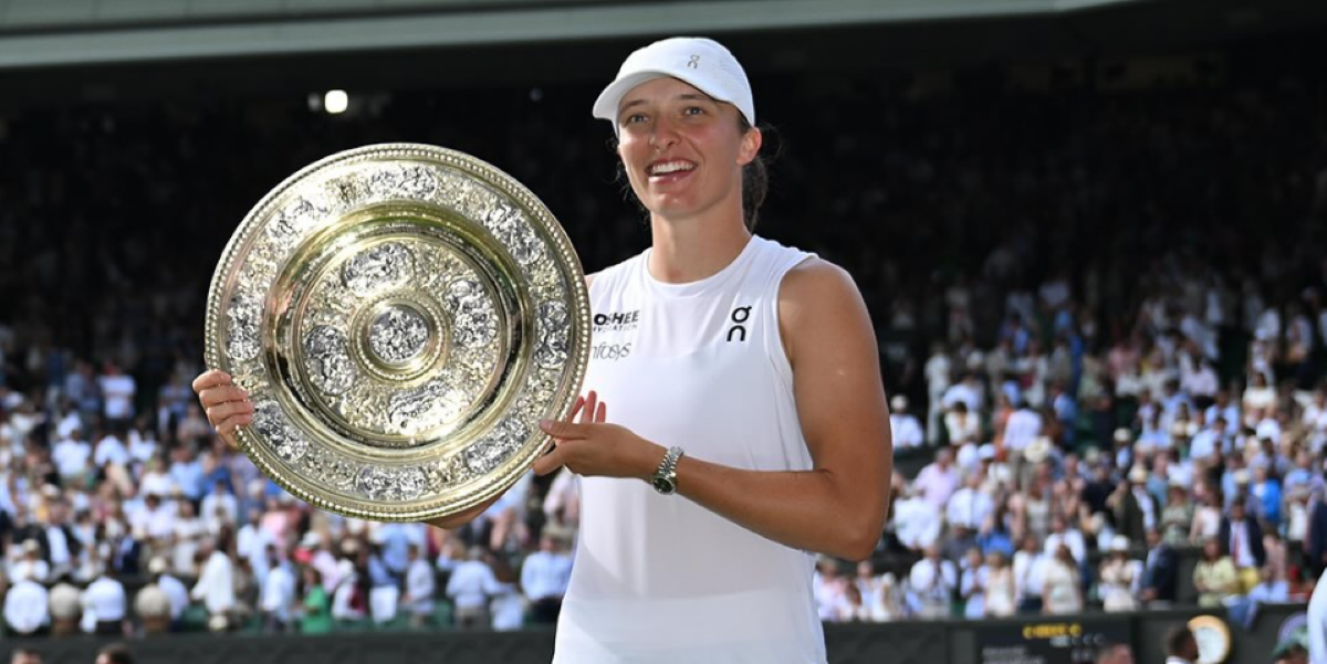 Swiatek Claims Wimbledon Title with Historic 6-0, 6-0 Victory