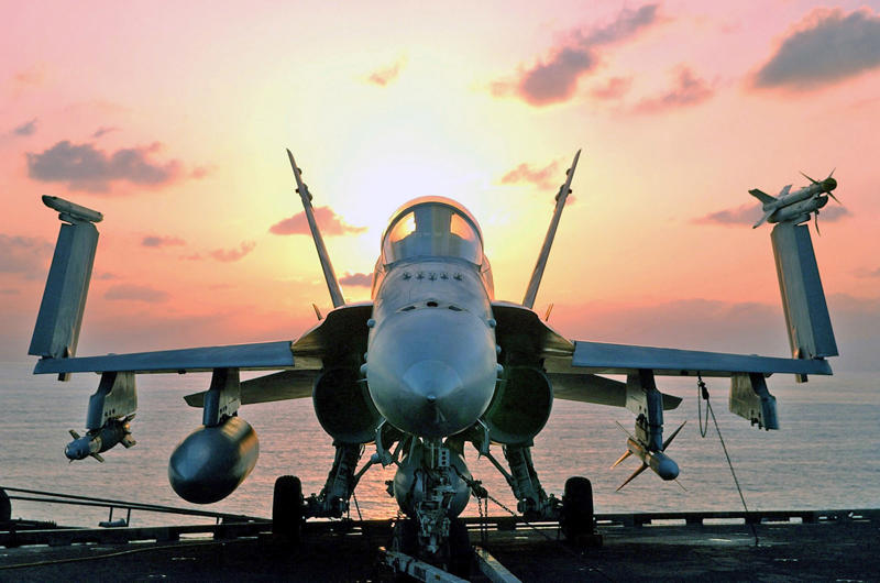 11: Hawker Sea Fury, 10: Douglas A-1 Skyraider, 9: Douglas A-4 Skyhawk, 8: Vought F-8 Crusader, 7: McDonnell Douglas F/A-18 Hornet, 6: McDonnell Douglas F-4 Phantom II, 5: BAe Sea Harrier, 4: Blackburn Buccaneer, 3: Grumman A-6 Intruder, 2: A-3 Skywarrior, 1: Grumman F-14 Tomcat