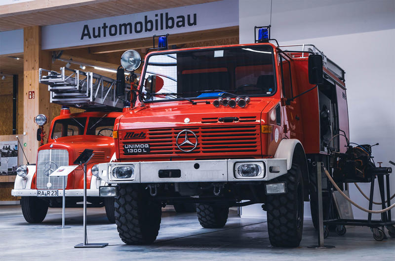 Everybody loves a Unimog., Boehringer Unimog U6 Prototype, Unimog 70200/2010, Unimog U411, Unimog 2010 – Swiss Army, Unimog U416a, Unimog U5023, MB-Trac 1800 Intercooler, Unimog Chassis Cutaway, Unimog U402 – Klosters Fire Department, Brabus Unimog U500, Unimog U1650 Railroad Truck, Mini Unimogs, Unimog - Transformers, Unimog U406, Unimog UGE U530, Unimog U1300 L, Unimog U401, MB-Trac 700, Unimog U425, Unimog U404, Mercedes Zetros, Unimog UHE