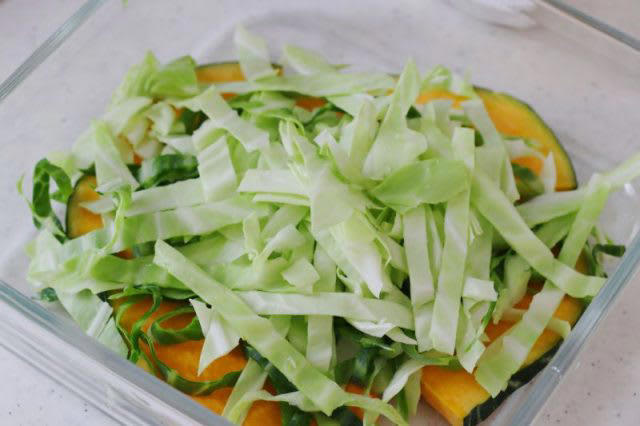 レンジ1回加熱で2品！「レンジでコーン焼売」「野菜の海苔ナムル」2品弁当, レンジでコーン焼売, 野菜の海苔ナムル, 2品弁当の詰め方プロセス, 「心が楽になる2品弁当」のルール