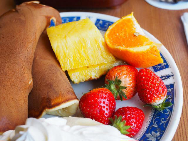 パンケーキは必食！「コリント朝日店」, 絶品！18品の朝ごはん「築地本願寺カフェ Tsumugi」, 築地本願寺カフェ Tsumugi, 胡椒がアクセント！「Tsukiji Peppers Cafe」, Tsukiji Peppers Cafe（築地ペッパーズカフェ）