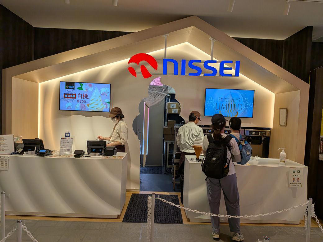 オーソドックスなフードコートからスタート, 「好きやねん大阪フードコート」の実態は？, たこ焼き6個で900円、海鮮丼は2000円, 気になるお味は…, 西側にも「ほぼ同じ」なフードコートが, ちょっと不思議で怪しげなフードコートも…, 先進的な食体験が楽しめる「フードコート風」施設もある