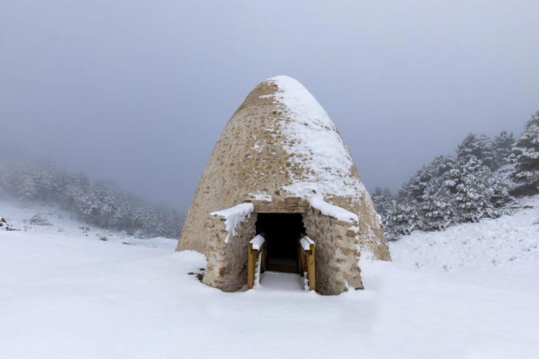 Homes 38 mammals, 120 birds and 1,000 plants, Changing perceptions, Accessible walks or mountain biking, Route of the Dinosaurs, Los Barrancos de Gebas, Pozos de la Nieve